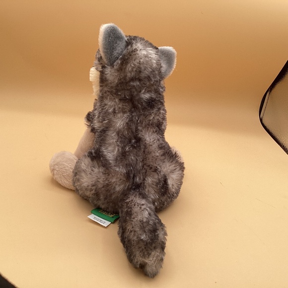 Baby Wolf from Wild Republic - Picture 3 of 5